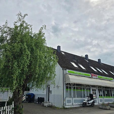 Ferienwohnung Am Uniklinik ลูเบค ภายนอก รูปภาพ