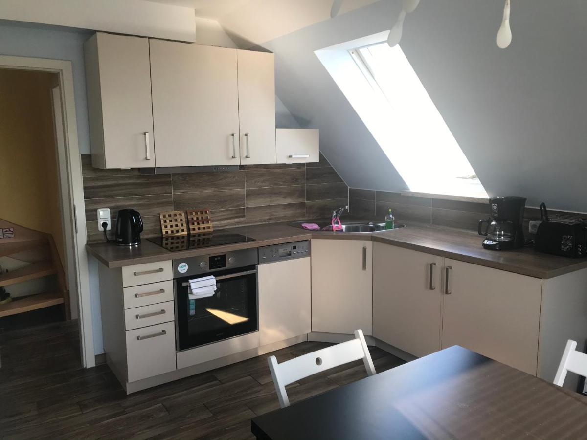 Ferienwohnung Am Uniklinik ลูเบค ภายนอก รูปภาพ