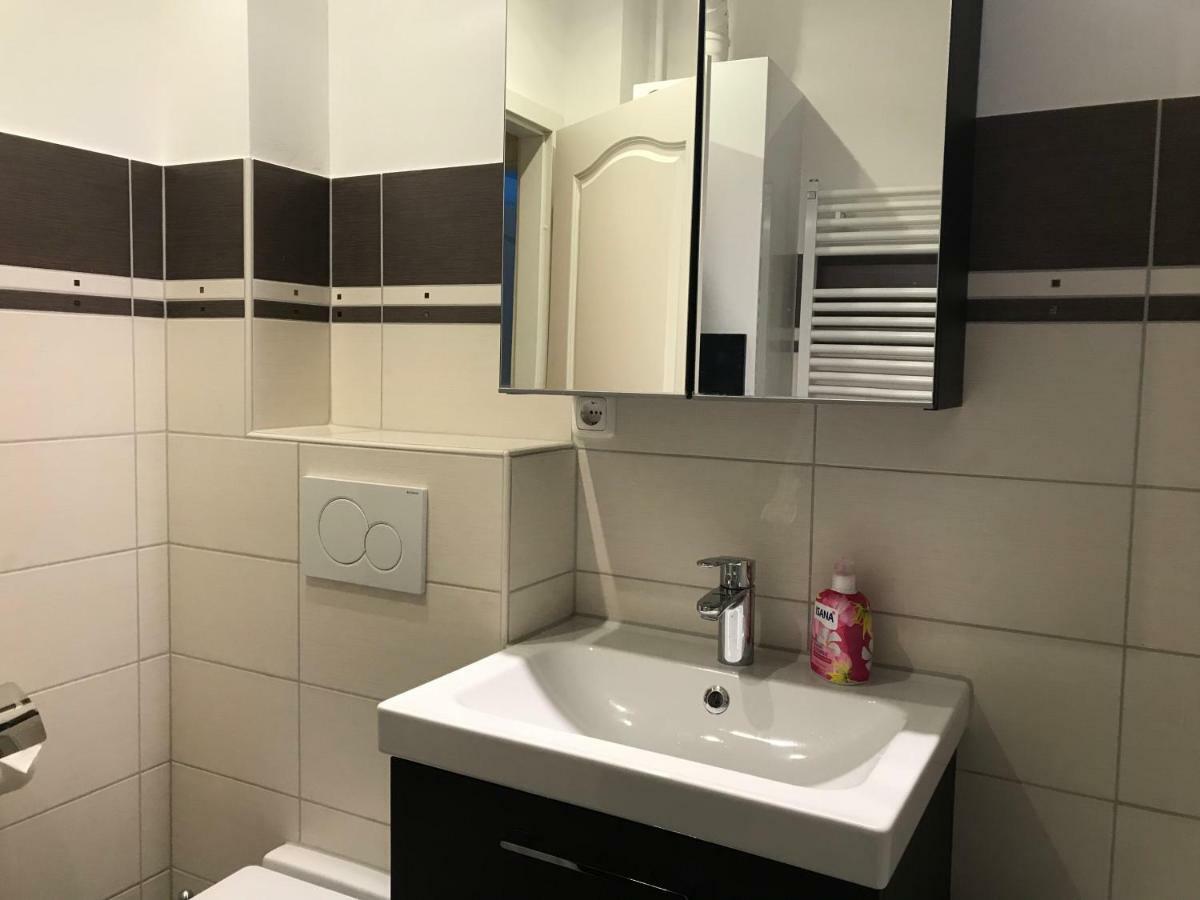 Ferienwohnung Am Uniklinik ลูเบค ภายนอก รูปภาพ
