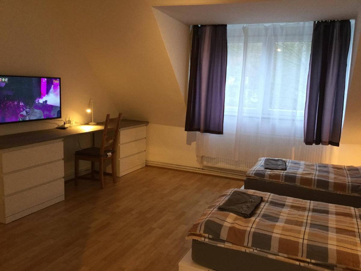 Ferienwohnung Am Uniklinik ลูเบค ภายนอก รูปภาพ